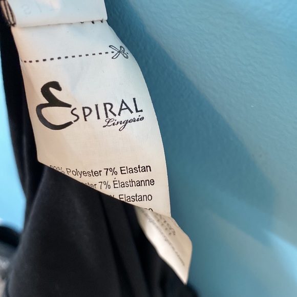 Women’s mid length tight fitting dress - Picture 3 of 3